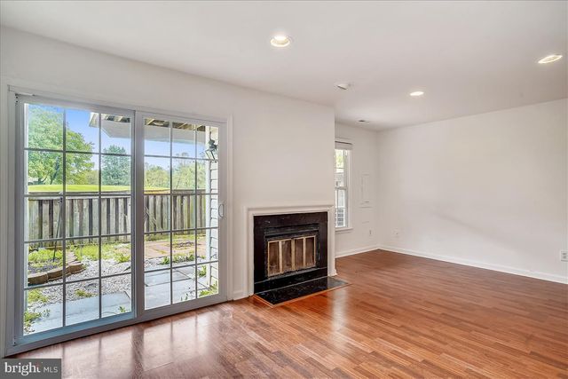 8830 THOMAS LEA, Gaithersburg, MD 20886