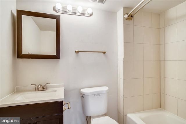 8830 THOMAS LEA, Gaithersburg, MD 20886