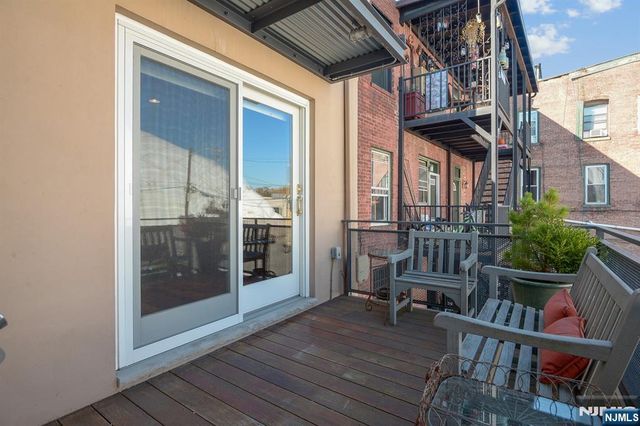 94 Walnut Street 2, Montclair, NJ 07042