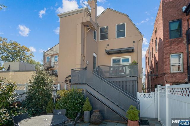 94 Walnut Street 2, Montclair, NJ 07042