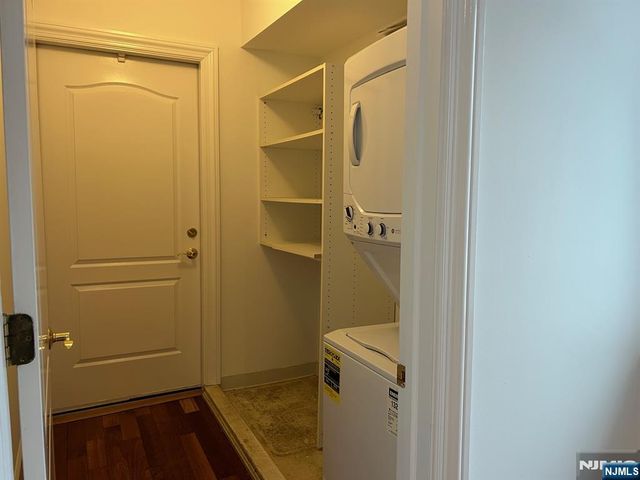 94 Walnut Street 2, Montclair, NJ 07042