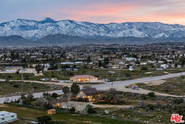 6906 Phelan Road, Phelan, CA 92371