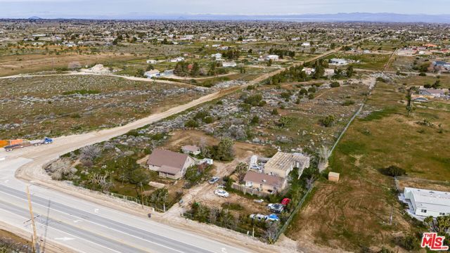 6906 Phelan Road, Phelan, CA 92371