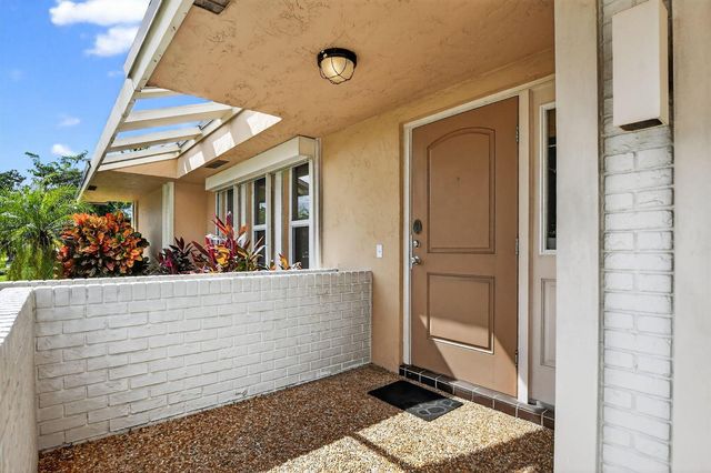 1273 SW 25th Avenue, Deerfield Beach, FL 33442