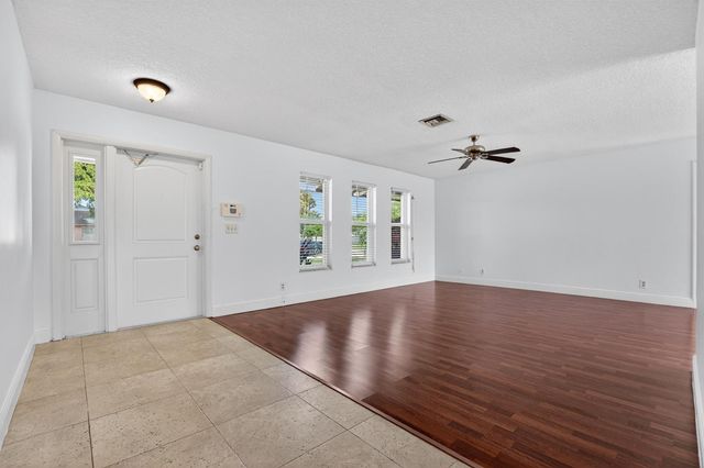 1273 SW 25th Avenue, Deerfield Beach, FL 33442