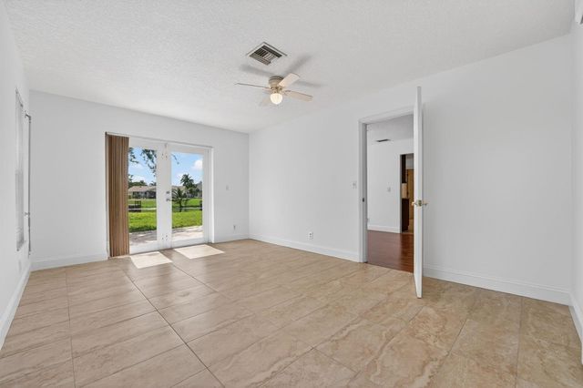 1273 SW 25th Avenue, Deerfield Beach, FL 33442