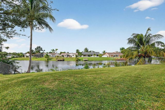 1273 SW 25th Avenue, Deerfield Beach, FL 33442