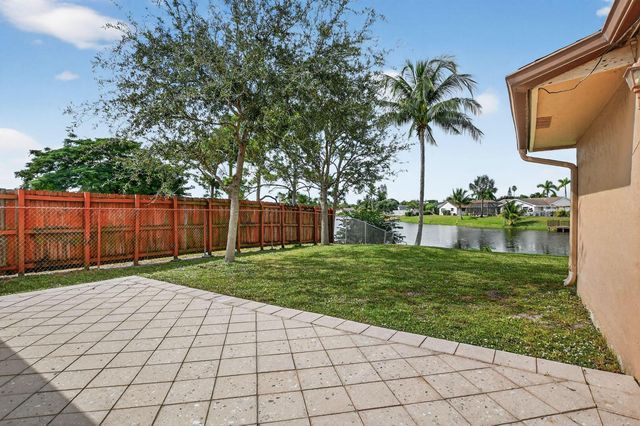 1273 SW 25th Avenue, Deerfield Beach, FL 33442