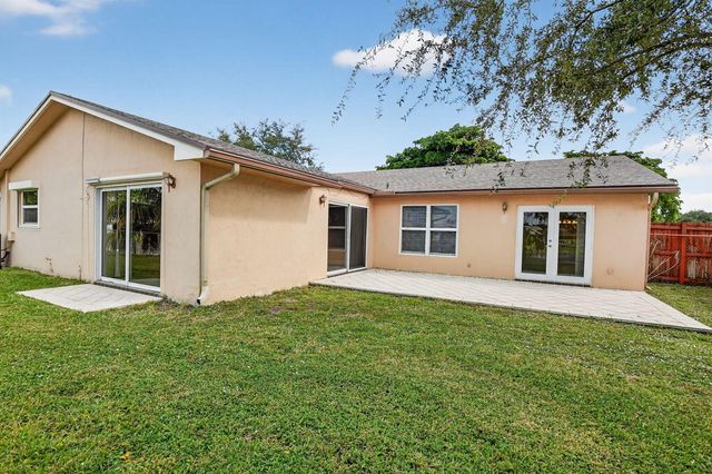 1273 SW 25th Avenue, Deerfield Beach, FL 33442