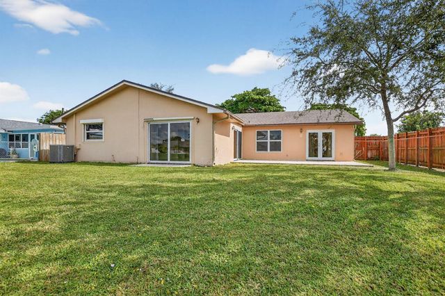 1273 SW 25th Avenue, Deerfield Beach, FL 33442