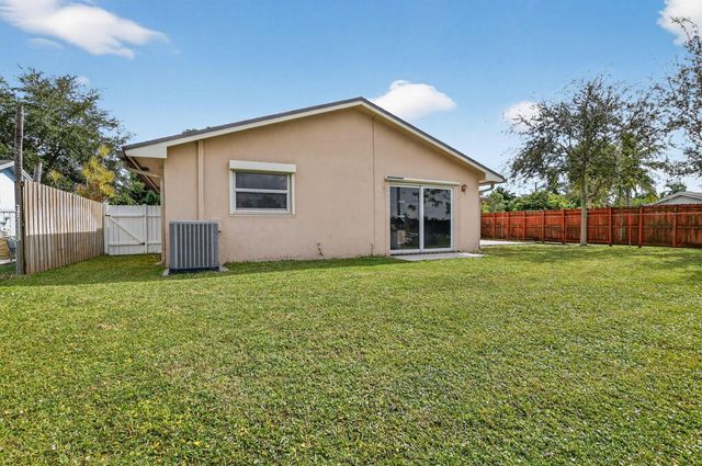 1273 SW 25th Avenue, Deerfield Beach, FL 33442