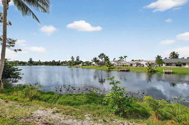 1273 SW 25th Avenue, Deerfield Beach, FL 33442