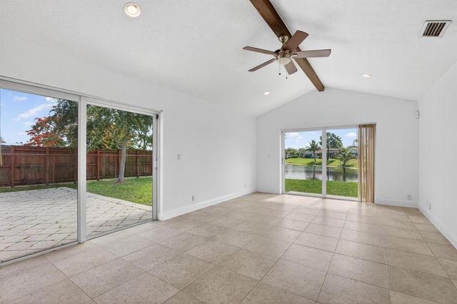1273 SW 25th Avenue, Deerfield Beach, FL 33442