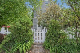 16 Cedar Street, Hastings-on-hudson, NY 10706