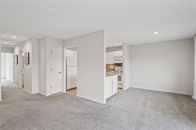 6807 Langford Drive, Edina, MN 55436