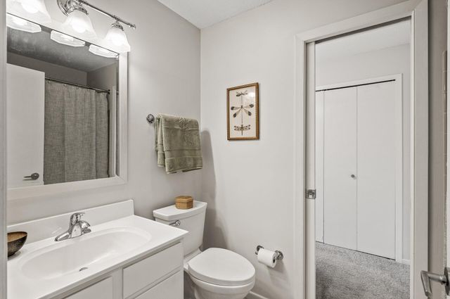 6807 Langford Drive, Edina, MN 55436