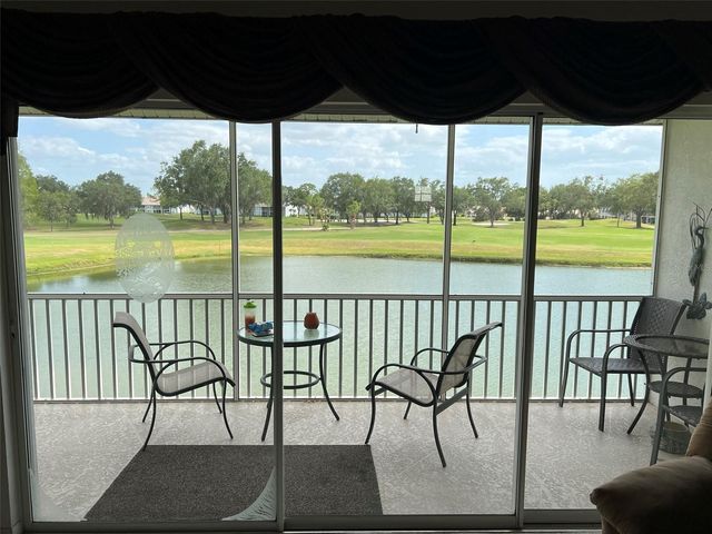 6632 PINEVIEW TERRACE 10-201, Bradenton, FL 34203