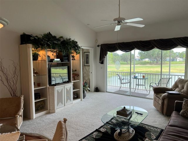 6632 PINEVIEW TERRACE 10-201, Bradenton, FL 34203