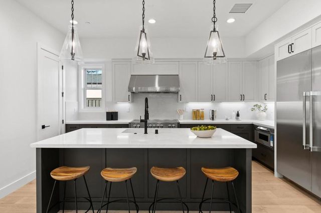 15675 El Gato Lane, Los Gatos, CA 95032