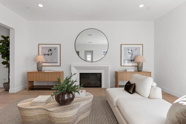 15675 El Gato Lane, Los Gatos, CA 95032