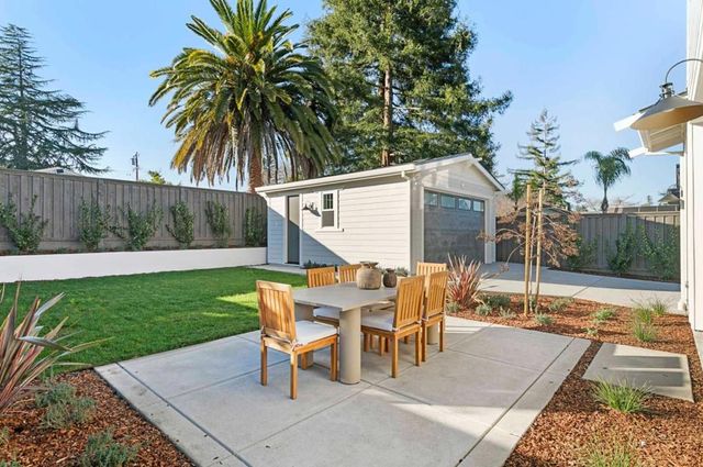 15675 El Gato Lane, Los Gatos, CA 95032