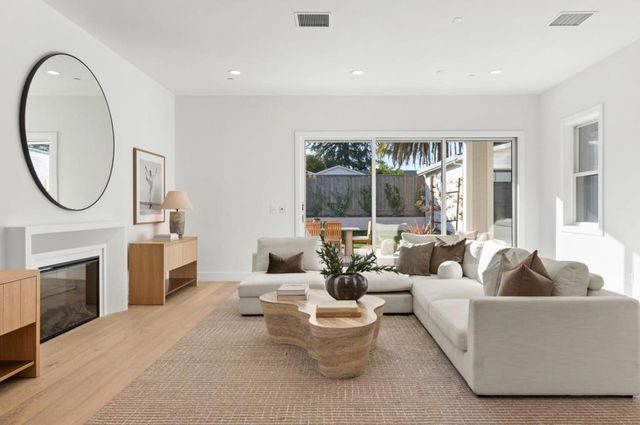 15675 El Gato Lane, Los Gatos, CA 95032