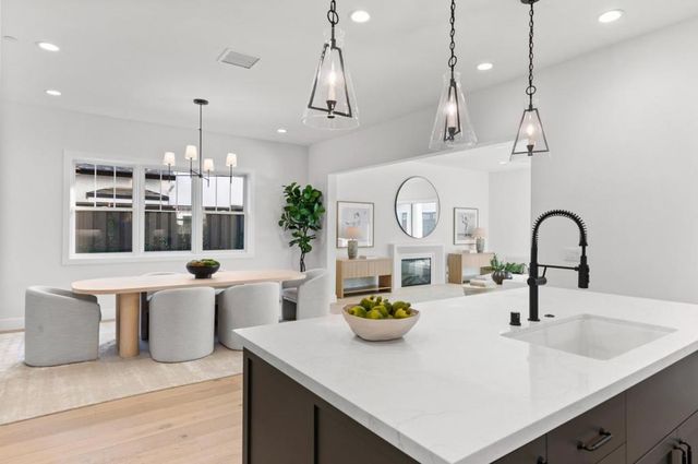 15675 El Gato Lane, Los Gatos, CA 95032