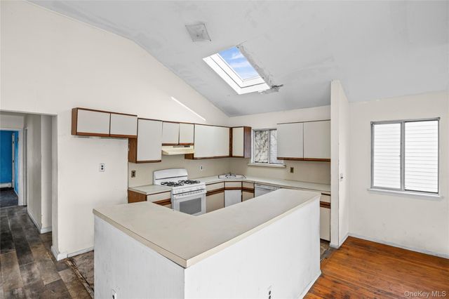 259 W Hudson Street, Long Beach, NY 11561