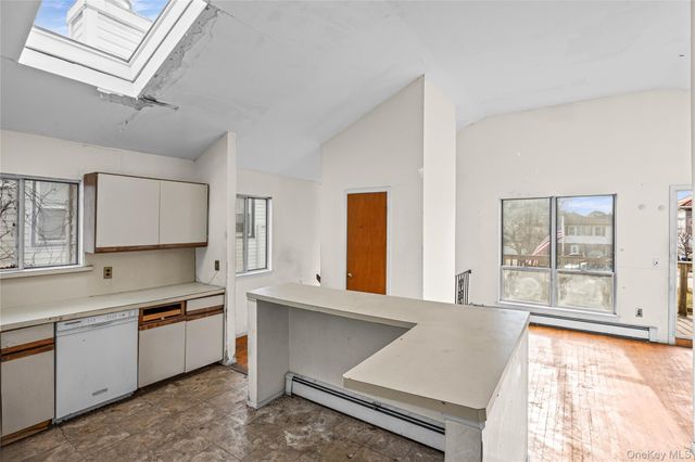 259 W Hudson Street, Long Beach, NY 11561