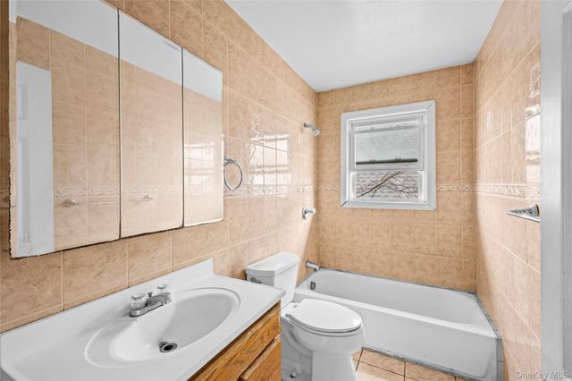 259 W Hudson Street, Long Beach, NY 11561