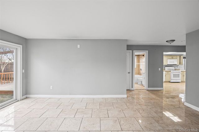 259 W Hudson Street, Long Beach, NY 11561