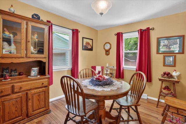 509 Fayette Street, Jonesville, MI 49250
