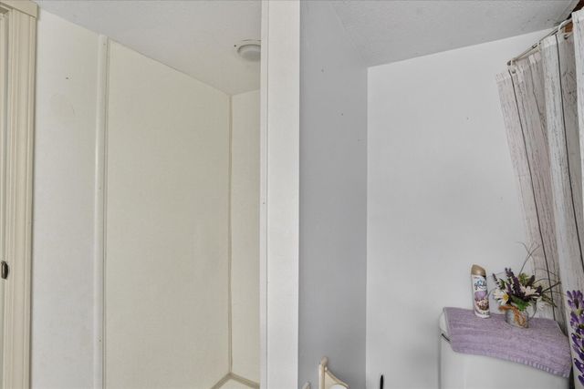 509 Fayette Street, Jonesville, MI 49250