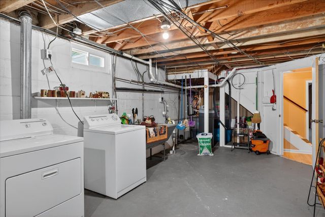 509 Fayette Street, Jonesville, MI 49250