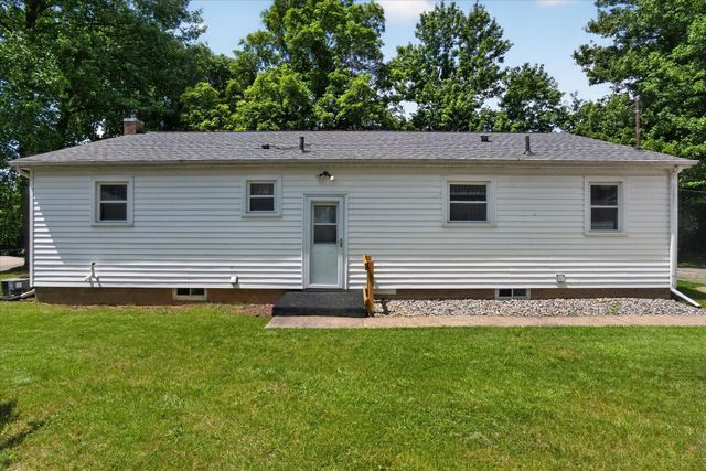 509 Fayette Street, Jonesville, MI 49250