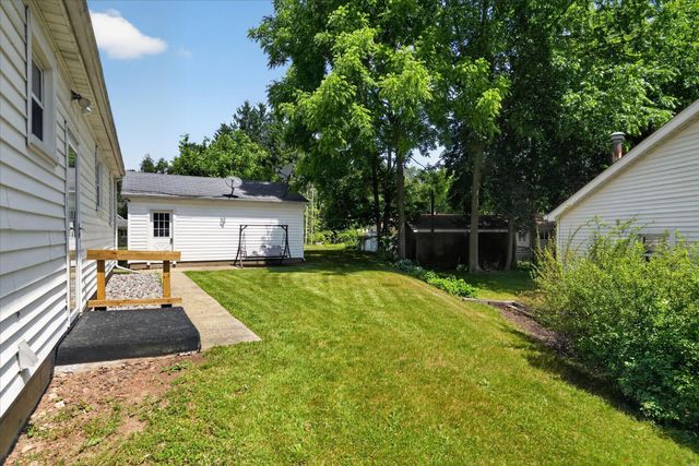 509 Fayette Street, Jonesville, MI 49250