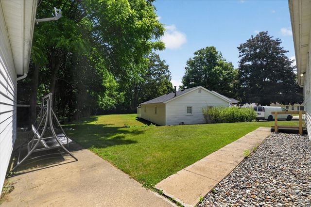 509 Fayette Street, Jonesville, MI 49250
