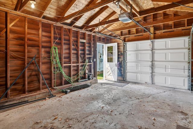509 Fayette Street, Jonesville, MI 49250