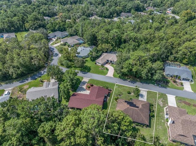 18 FOXGREEN, Homosassa, FL 34446