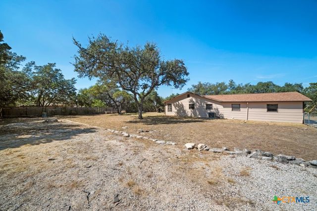 1369 Lakeview Drive, Canyon Lake, TX 78133