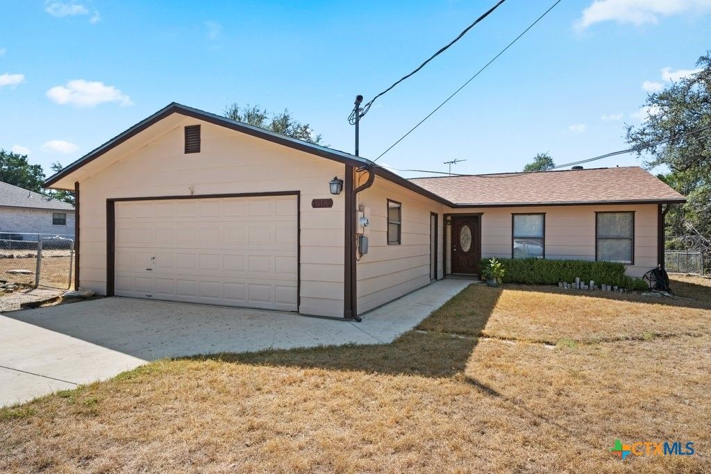 1369 Lakeview Drive, Canyon Lake, TX 78133