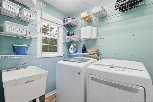 7833 Shuttle Road, Fayetteville, NC 28311