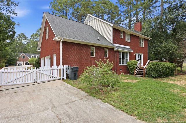 7833 Shuttle Road, Fayetteville, NC 28311