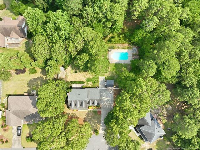 7833 Shuttle Road, Fayetteville, NC 28311