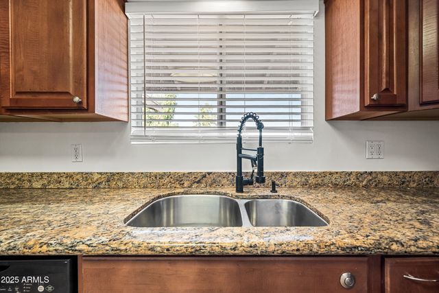 3823 W LAWRENCE Road, Phoenix, AZ 85019