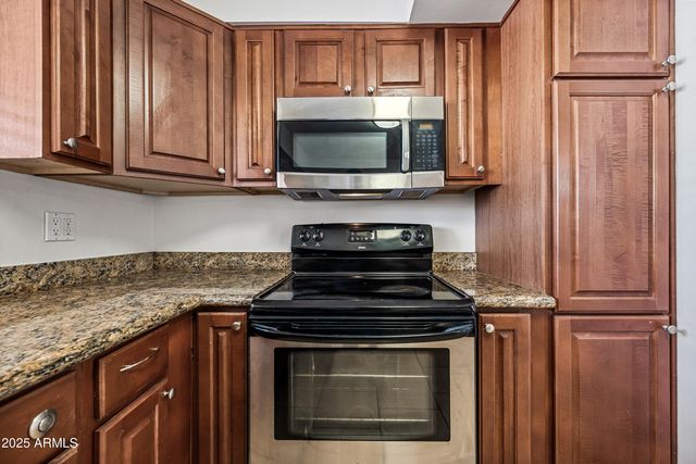 3823 W LAWRENCE Road, Phoenix, AZ 85019