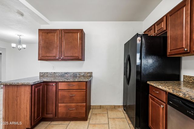 3823 W LAWRENCE Road, Phoenix, AZ 85019