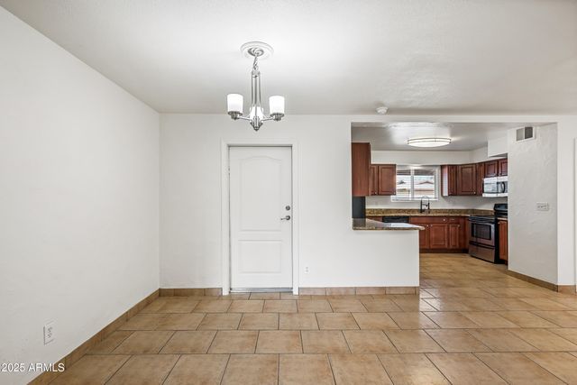 3823 W LAWRENCE Road, Phoenix, AZ 85019