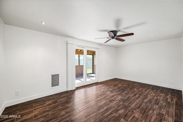 3823 W LAWRENCE Road, Phoenix, AZ 85019