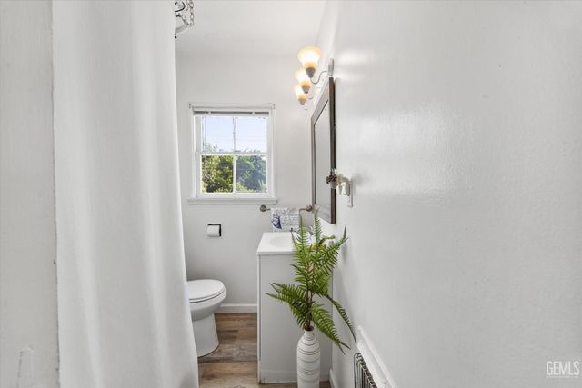 2314 Olympic Drive, Bakersfield, CA 93308
